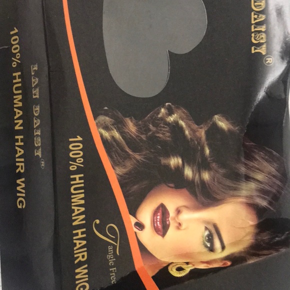 Wig - Picture 2 of 3